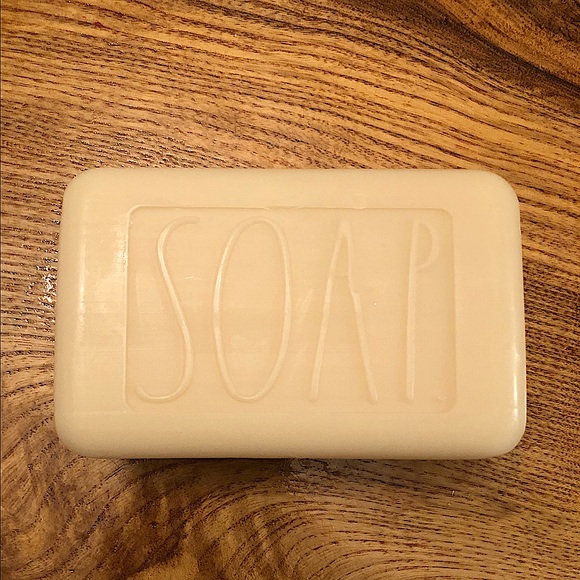 RAE DUNN: Christmas Edition Soap - All Natural, Paraben- Free, Cruelty-Free - Picture 3 of 3